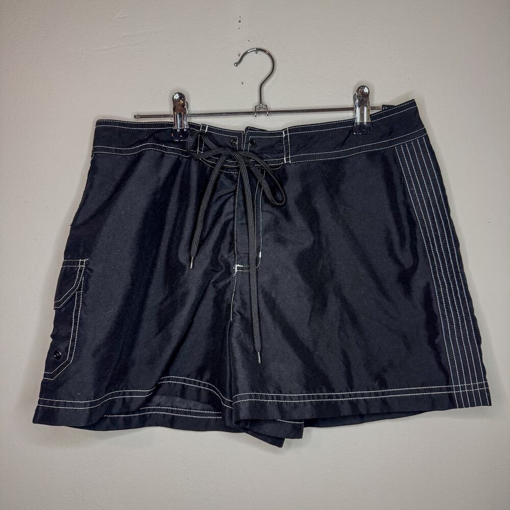 Vtg Y2K St. John’s Bay Black Contrast Stitch Cargo Board Shorts Swim Size Medium